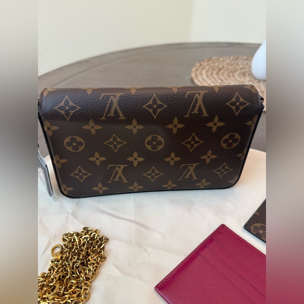 Authentic Louis Vuitton Felicie Pochette - Picture 2 of 14